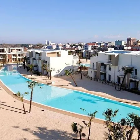 Wave Island! Luxury Resort A Jesolo - Piscina E Park Free! Exterior photo